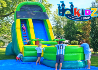 Palm Tree Screamer Slide 22'H